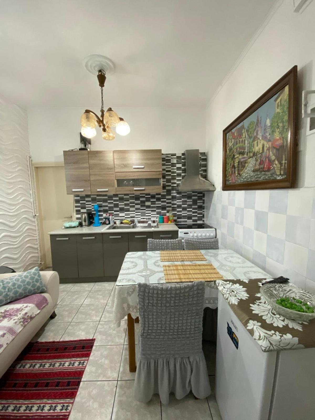 Apartment Marinos *